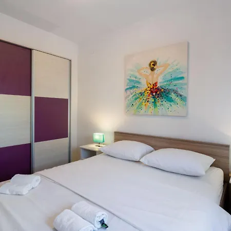 Tino - Zad511 By Interhome *